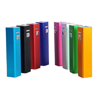 Slanke draagbare externe usb-batterij met led-indicator en aluminium behuizing