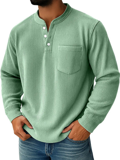 Thermisch henleyshirt voor heren van wafelgebreide stof met opstaande kraag, borstzak en geribde comfortabele pasvorm