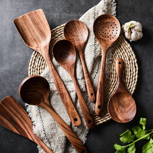 Veelzijdige acaciahouten keukenset met natuurlijke elegantie
