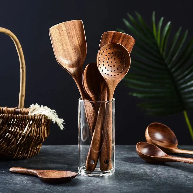 Veelzijdige acaciahouten keukenset met natuurlijke elegantie