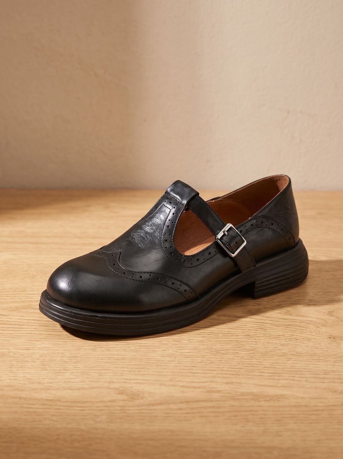 Vintage Mary Jane-ballerina's voor dames met brogue-details, T-band en gesp