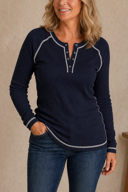 Wafelgebreide henley top met contrasterende stiksels
