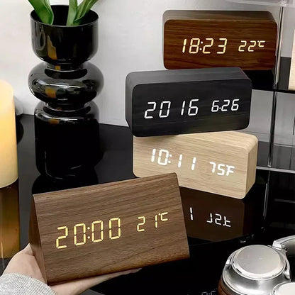 Wekker in Houtdesign met Led-display