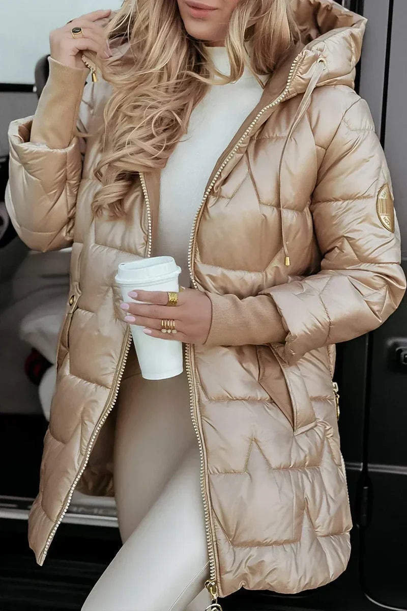 Winterjas met capuchon voor warmte en comfort in een tijdloze alledaagse stijl