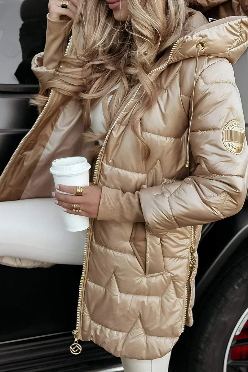 Winterjas met capuchon voor warmte en comfort in een tijdloze alledaagse stijl